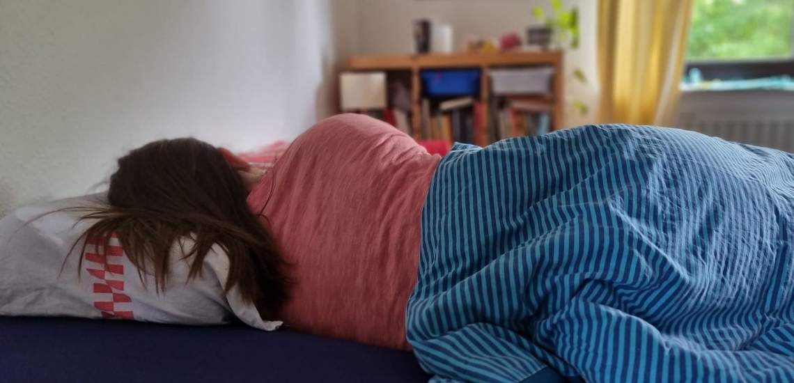 Mutter Jana leidet an der Krankheit ME/CFS 
