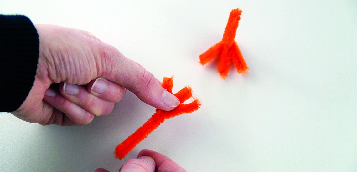 Hühnerfüße aus Pfeifenputzer