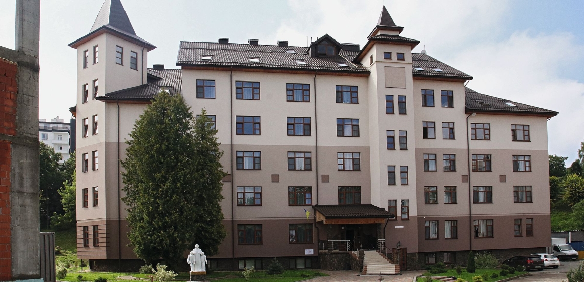 Außenansicht Kinderheim der Salesianer in Lemberg