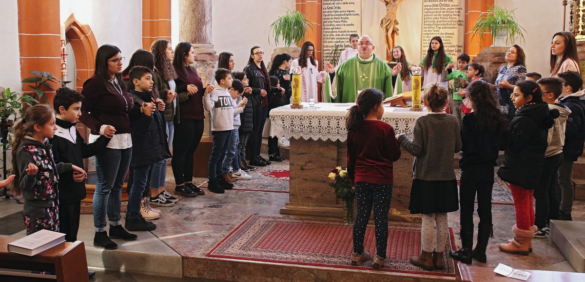 Gottesdienst der Italienischen Katholischen Gemeinde in Sankt Emmeran in Mainz 