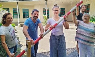 Fünf Erwachsene sind das Team von Startklar in die Zukunft 