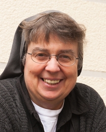 Portrait Schwester Petra Egeling